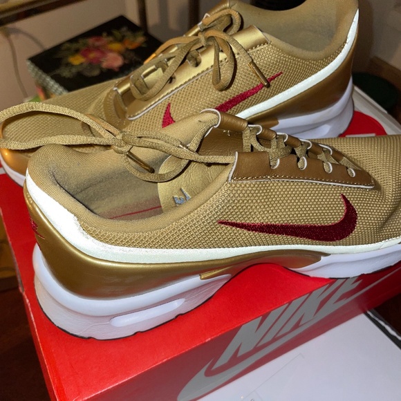 nike Shoes - Nike